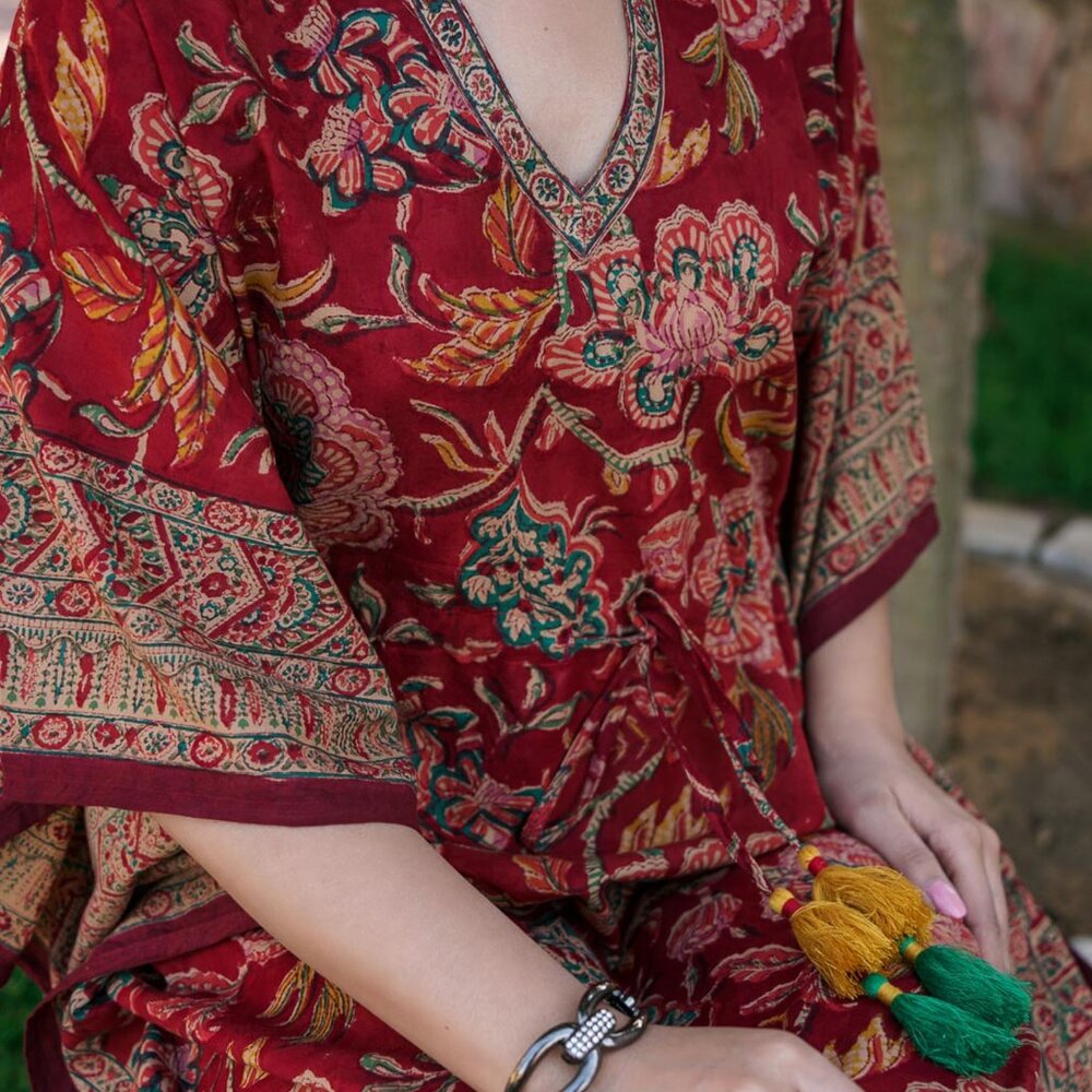 BRICK RED FLORAL BLOCK PRINT COTTON KAFTAN FOR WOMEN - Picture 4 of 5
